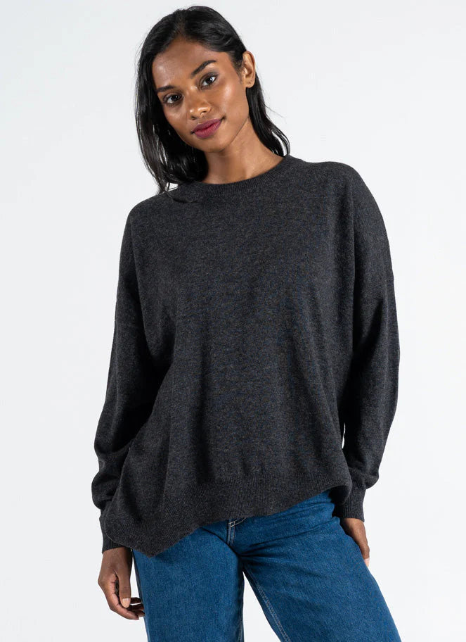 Easy Fashion C'est Moi Sweaters, CESWT4305 Relaxed Light Weight Crew Neck Sweater, Heather Black